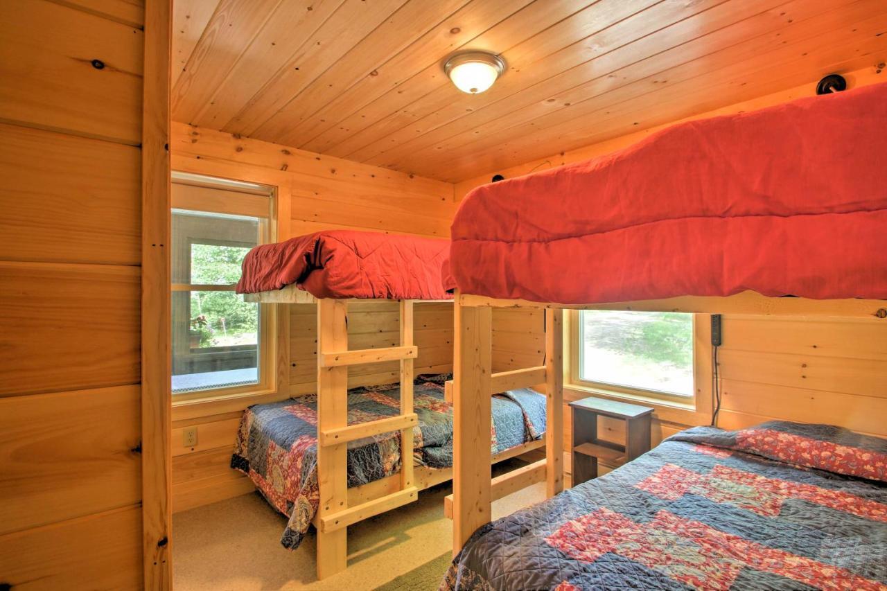 Family Cabin With Beach Access On Panther Pond Raymond Екстериор снимка